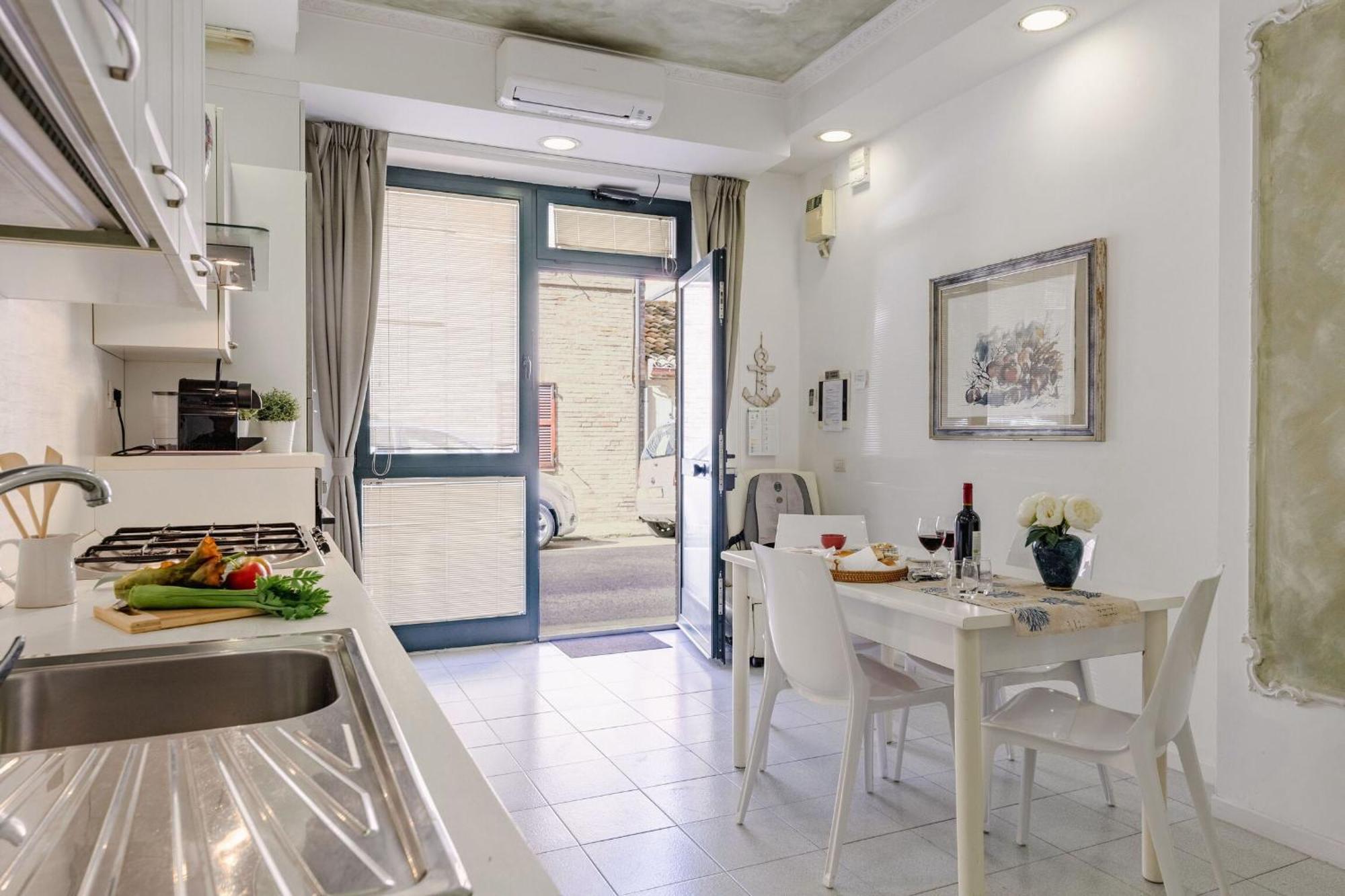 Italian Experience-La Rondine Apartment Porto Recanati Exteriér fotografie